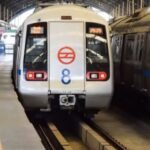 Delhi Metro: दिल्ली मेट्रो की रेड लाइन सेवाएं बाधित, यात्रियों को हुई परेशानी, जानें क्यों लगा ब्रेक