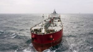 Gulf of Aden: अदन की खाड़ी में मिसाइल हमले से यमन के तट पर टैंकर में लगी आग, जहाज छोड़कर भागा चालक दल