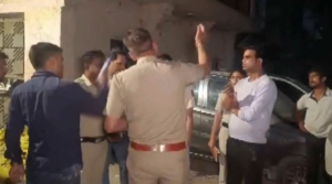 पति का दरिंदगी भरा कारनामा: एलपीजी सिलिंडर से ताबड़तोड़ वार कर पत्नी को उतारा मौत के घाट, बुरी तरह फट गया सिर                                                                                                                                                                                                                      5  ////////////////lllllllllllllllllkk//l;lPlm